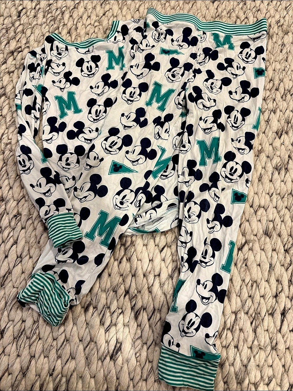 Disney Mickey Mouse Pajama Set 7/8